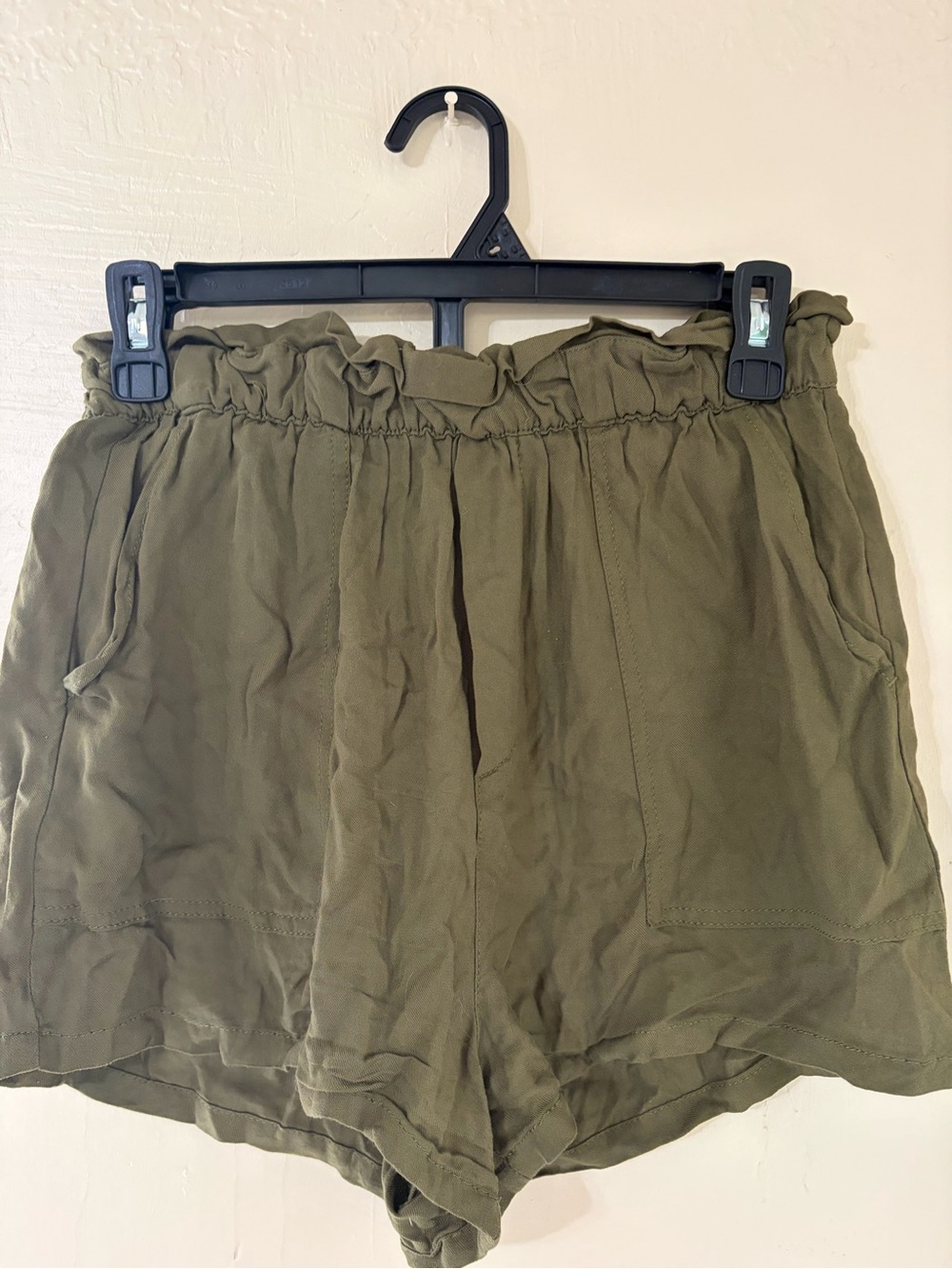 GARAGE Green Women's Shorts